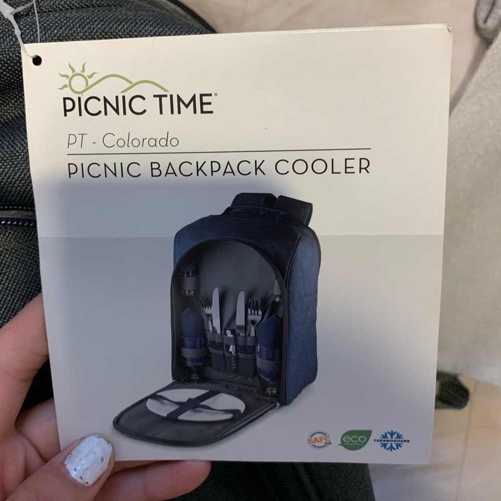 BRAND NEW backpack picnic cooler